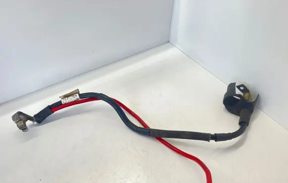 Volkswagen Touran I Positive cable (battery) 1K0971228