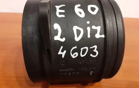 BMW 5 E60 E61 Mass air flow meter 4603 0281002936