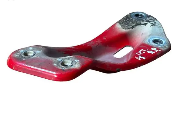 Skoda Octavia Mk2 (1Z) Fender mounting bracket 1Z0810680