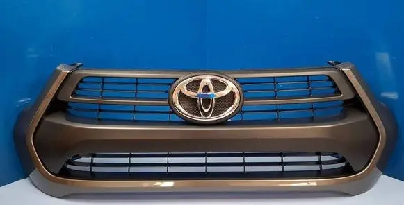 Toyota Hilux VIII Front bumper upper radiator grill 531000KJ91 531000KT21 531110K380