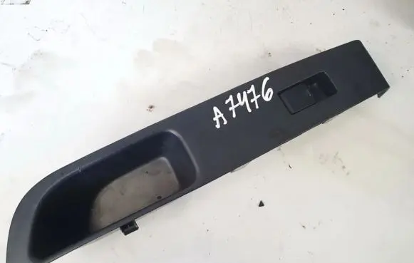 Nissan Micra Electric window control switch 80960ax100