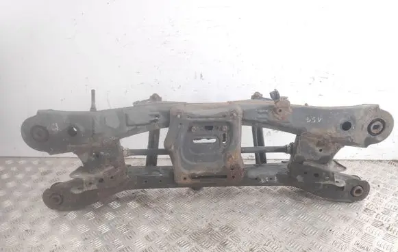 Toyota Avensis T270 Rear subframe 