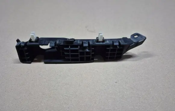 KIA Ceed Front bumper mounting bracket 86513J7000CEED3