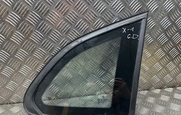 BMW X1 E84 Rear side window 43R00048 E00025520C DOT24M188AS2