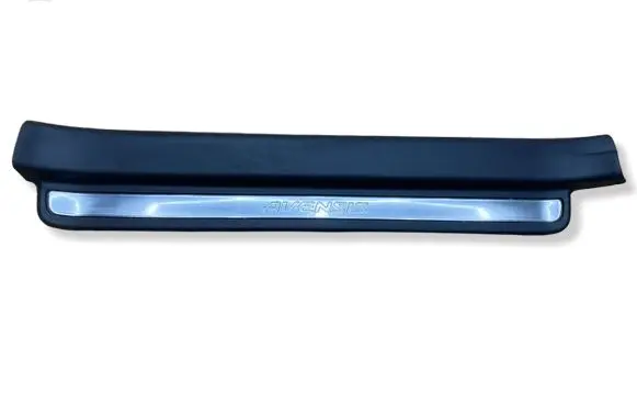 Toyota Avensis T250 Front sill trim cover 6791405050