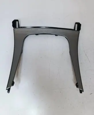Opel Insignia A Gear shifter surround trim plastic 13245741