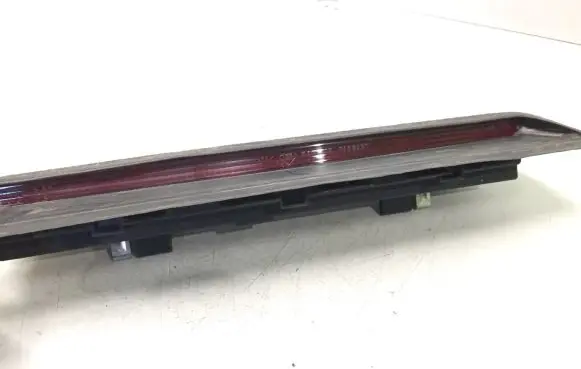 Volkswagen PASSAT B5 Third/center stoplight 3B5945121