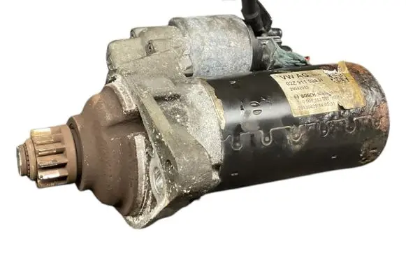 Volkswagen Golf VI Starter motor 0001153007 02Z911024H