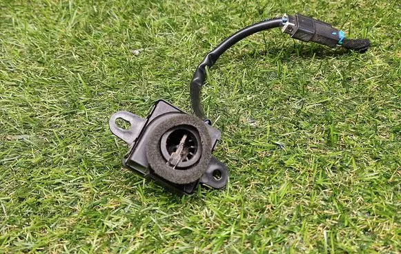 Chevrolet Captiva Air pressure sensor 96476048