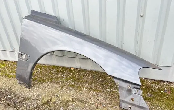 Volvo V70 Fender