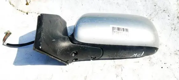 Toyota Avensis T250 Front door electric wing mirror E11015829