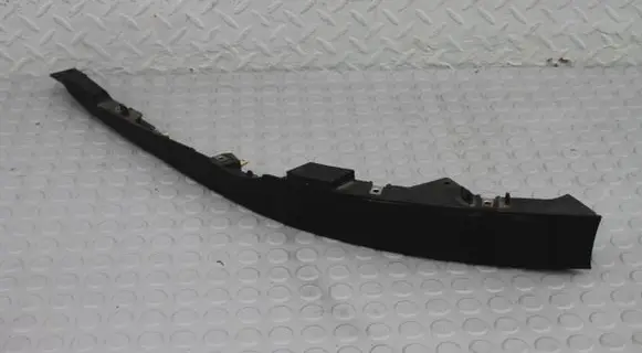 Front bumper lip