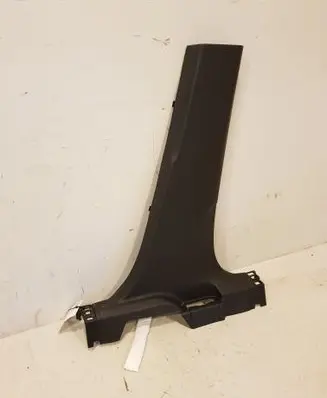 (B) pillar trim (bottom)