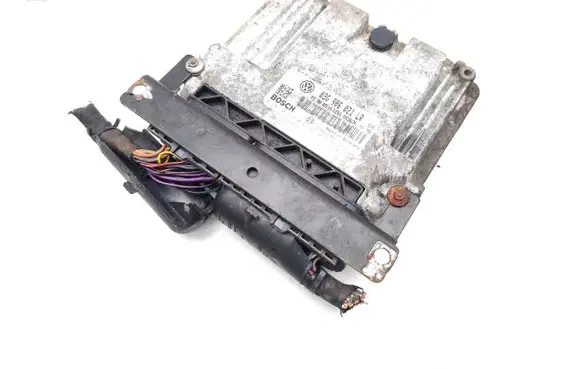 Volkswagen PASSAT B6 Engine control unit/module 03G906021LR 0281013260