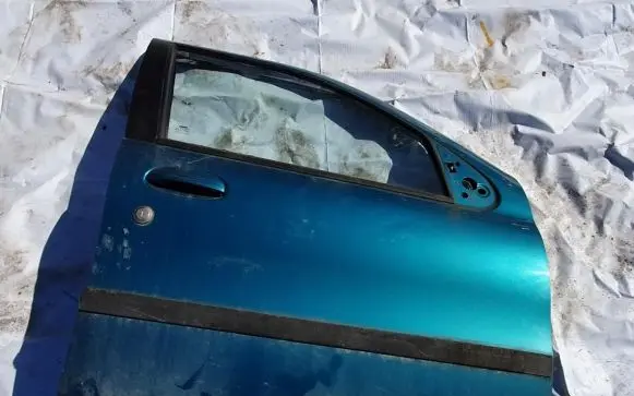 Fiat Palio Front door