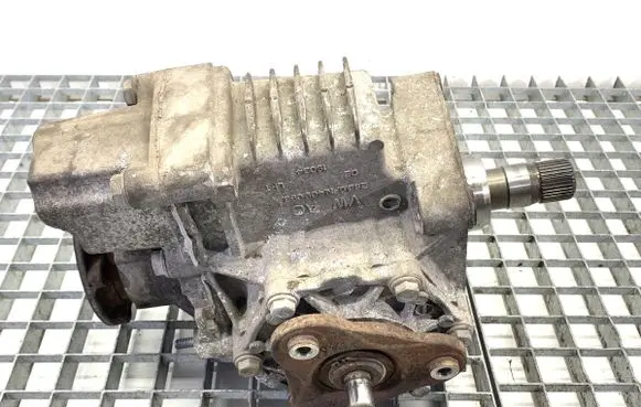 Volkswagen PASSAT B8 Gearbox transfer box case 0FN409053B