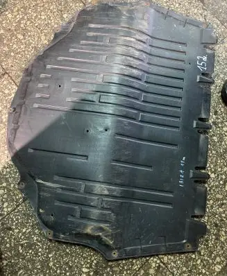 Seat Ibiza III (6L) Engine splash shield/under tray 6Q0825237AB