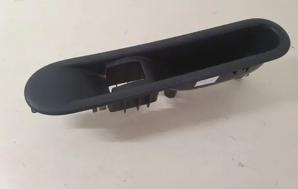 Renault Espace - Grand espace IV Rear door window switch trim 8200327947