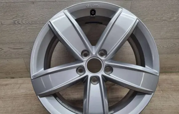Volkswagen Tiguan R17 alloy rim 5NA071497