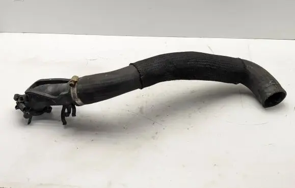 Toyota Avensis T270 Engine coolant pipe/hose 3465415 11884414