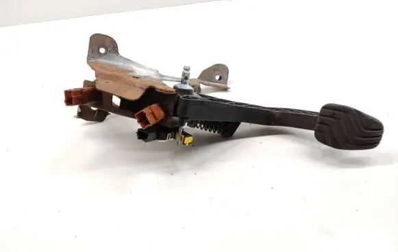 Nissan Qashqai Clutch pedal 465038803R
