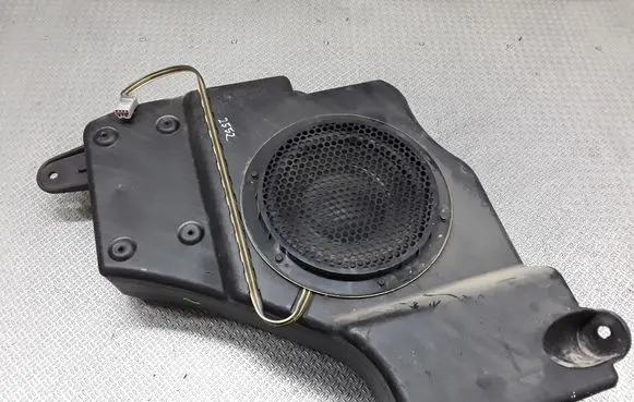 Dodge Caliber Subwoofer speaker 04672324AC