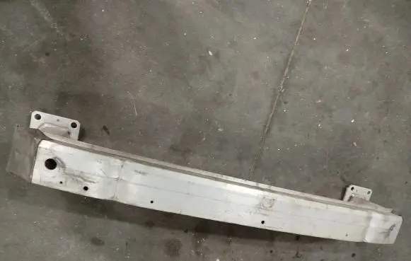 Peugeot 308 Front bumper cross member 9677364180