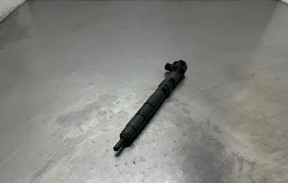 Fuel injector