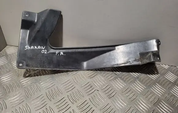 Under headlight/headlamp trim