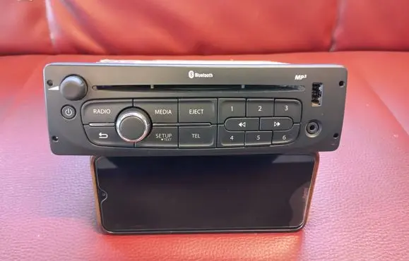 Renault Master III Radio/CD/DVD/GPS head unit 281154729R A2C80383806 1439127979