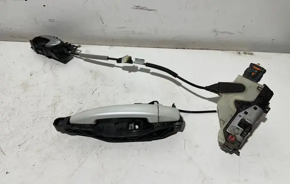 Peugeot 2008 I Rear door lock 9812501280