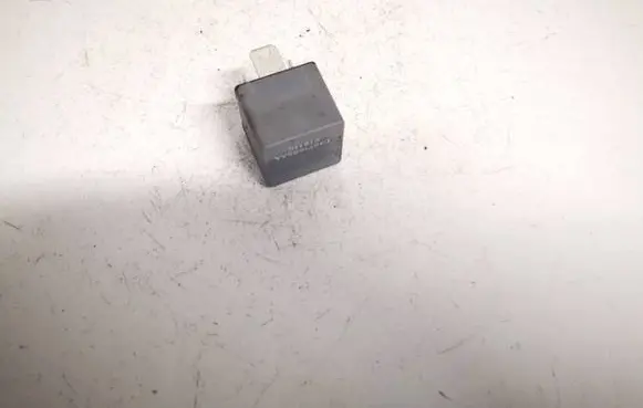 Jeep Compass Other relay 04671886aa