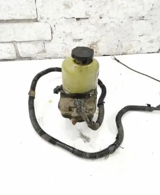 Opel Zafira A Power steering pump M07711561SK