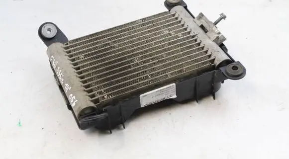 BMW 3 F30 F35 F31 Engine oil radiator 7618360 7600698 17217618360