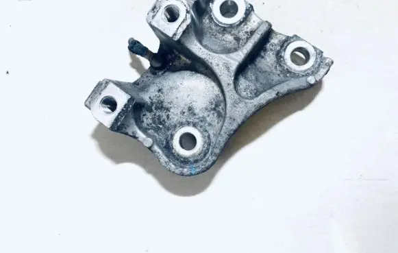 Honda CR-V Engine mounting bracket qd100 08050
