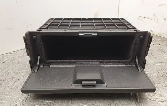 Chevrolet Captiva Glove box