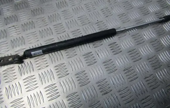 Mazda 626 Tailgate/trunk strut/damper