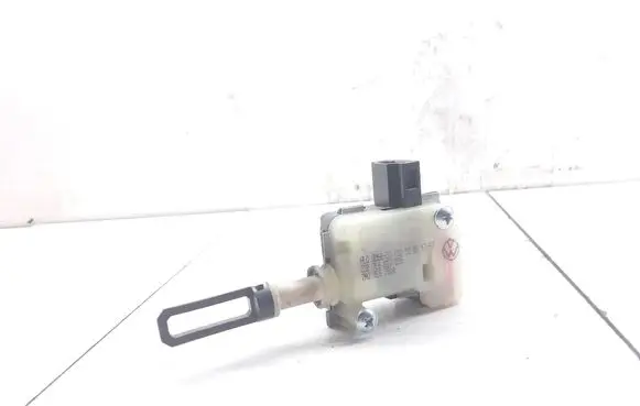 Volkswagen Touareg I Central locking motor 7M0959781A 7L6827238