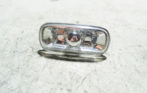 Audi A6 S6 C6 4F Front fender indicator light 8E0949127