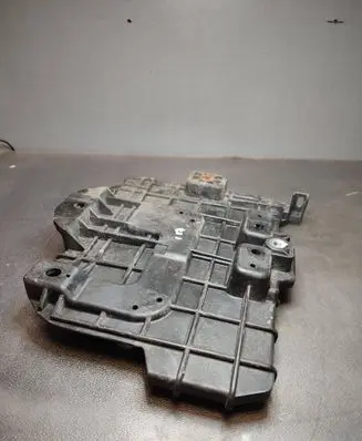 Hyundai i30 Battery tray 37150A2500