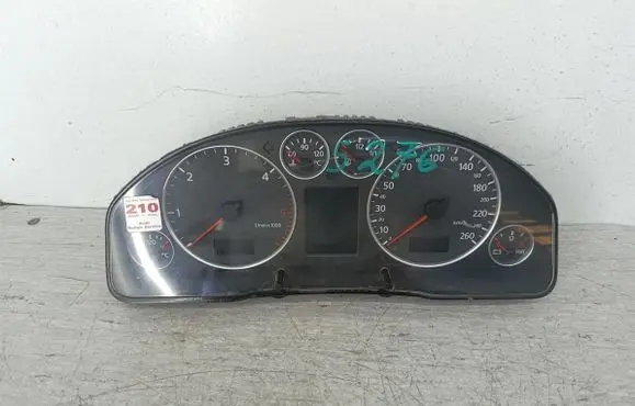 Audi A6 S6 C5 4B Speedometer (instrument cluster) 110080128