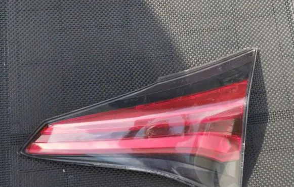 Toyota RAV 4 (XA40) Rear/tail lights set 42031