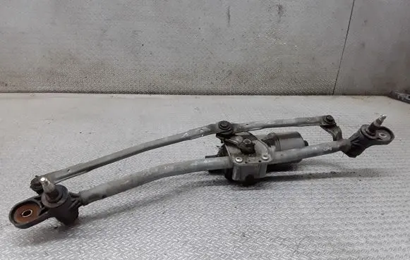 Mazda 3 I Front wiper linkage and motor 0390241731 4M5117508AA