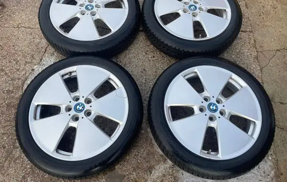 BMW i3 R19 alloy rim 6852053