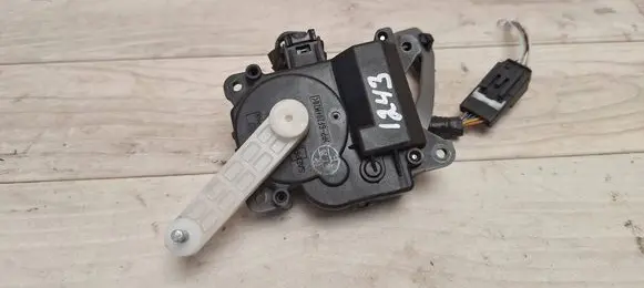 Toyota Corolla Verso AR10 Air flap motor/actuator 0637008680