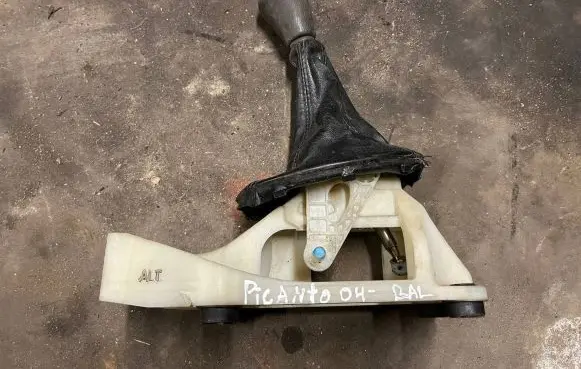 KIA Picanto Gear shifter/selector 4370007000 437OOO7OOO