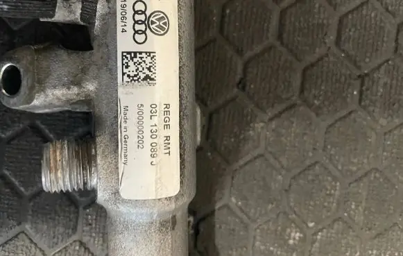 Seat Alhambra (Mk2) Fuel main line pipe 03L130089J 5P0000202