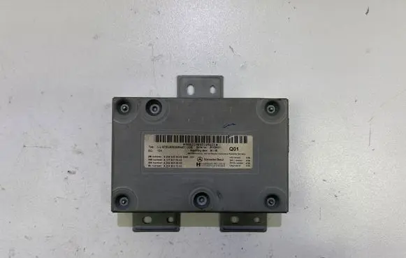 Mercedes-Benz B W245 Other control units/modules A2049000300