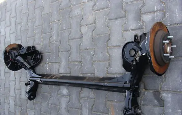 KIA Carens IV Rear axle beam 