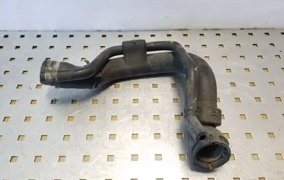 Audi A4 S4 B7 8E 8H Engine coolant pipe/hose 8E0121101C